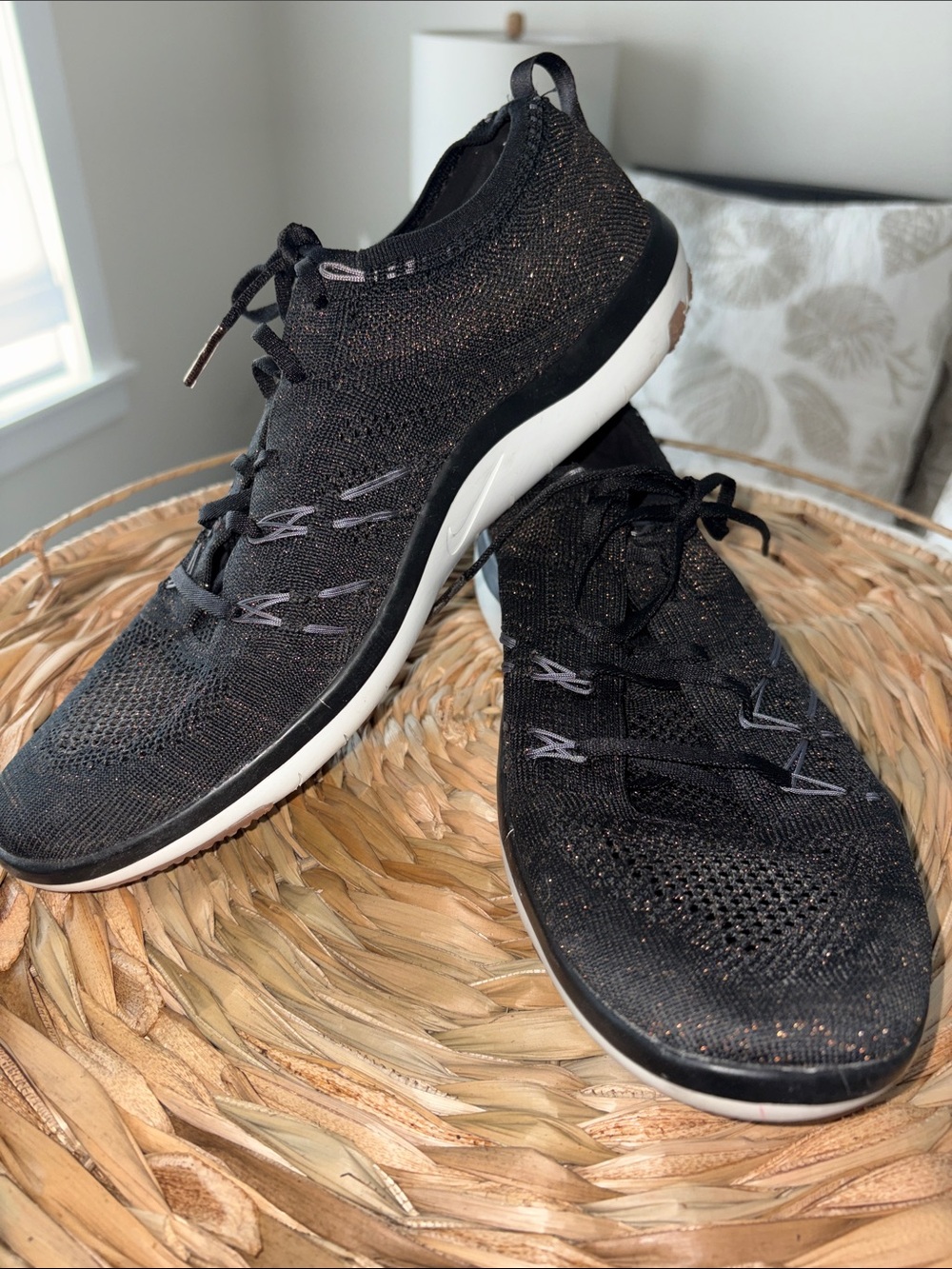 Nike Focus Flyknit Women’s Black Knit Lace-Up Sneakers